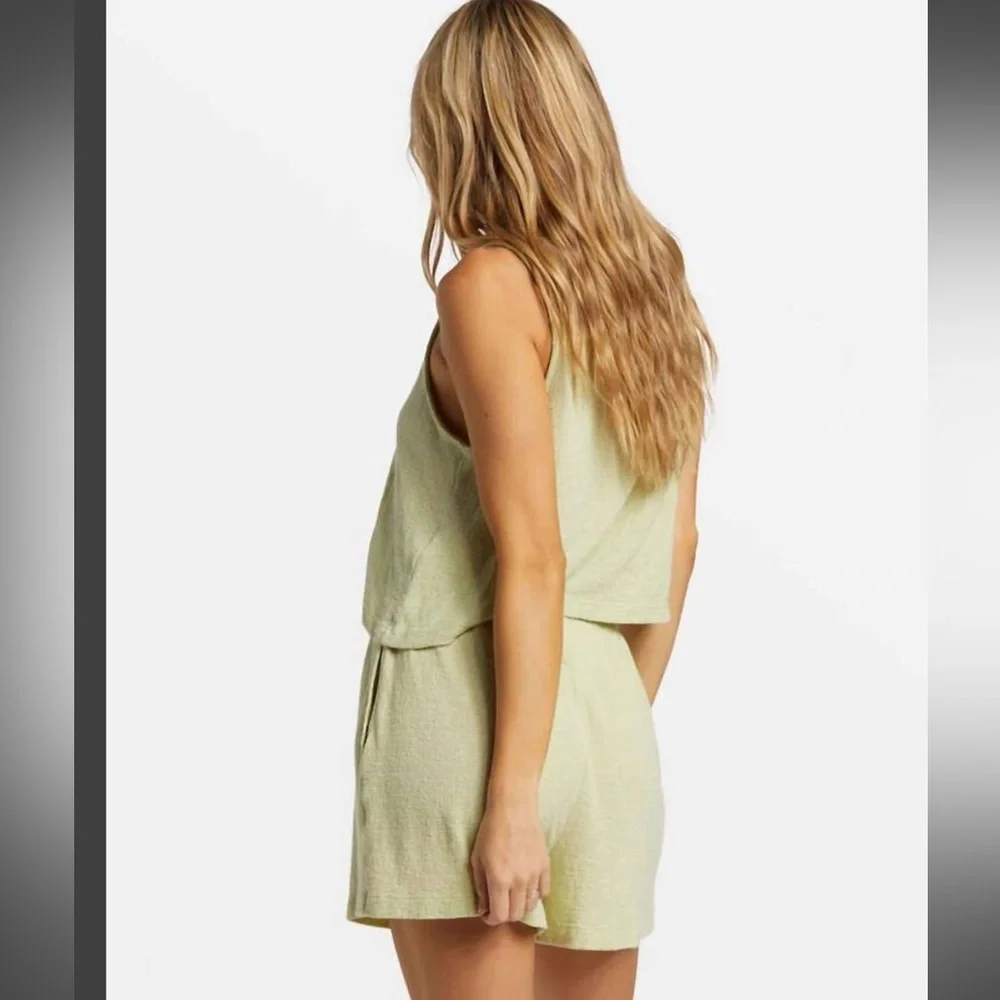 NWT Billabong Harbor Tank and Short Matching Set Size Small